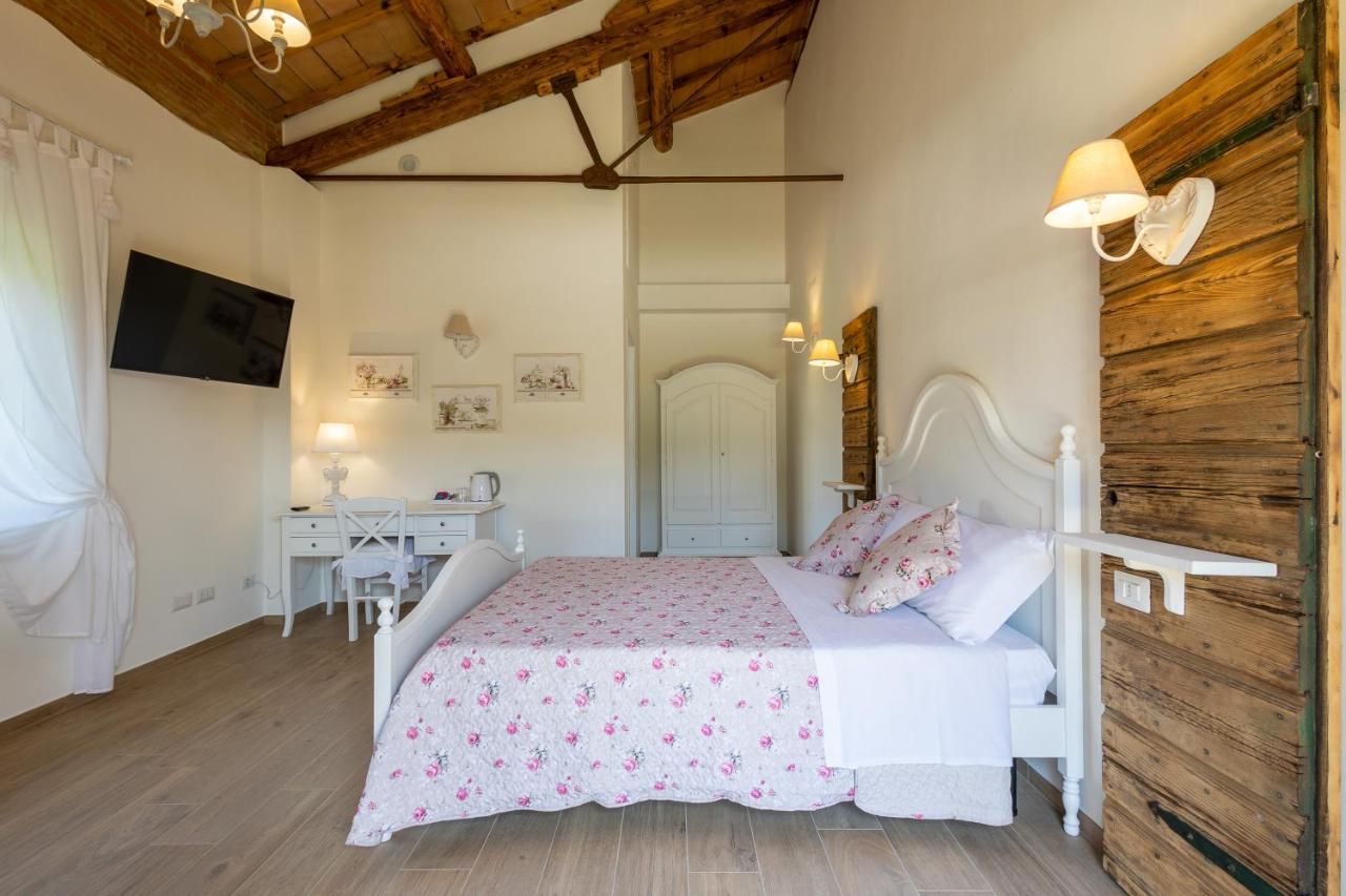 B&B Podere Curtatone Grosseto Bagian luar foto